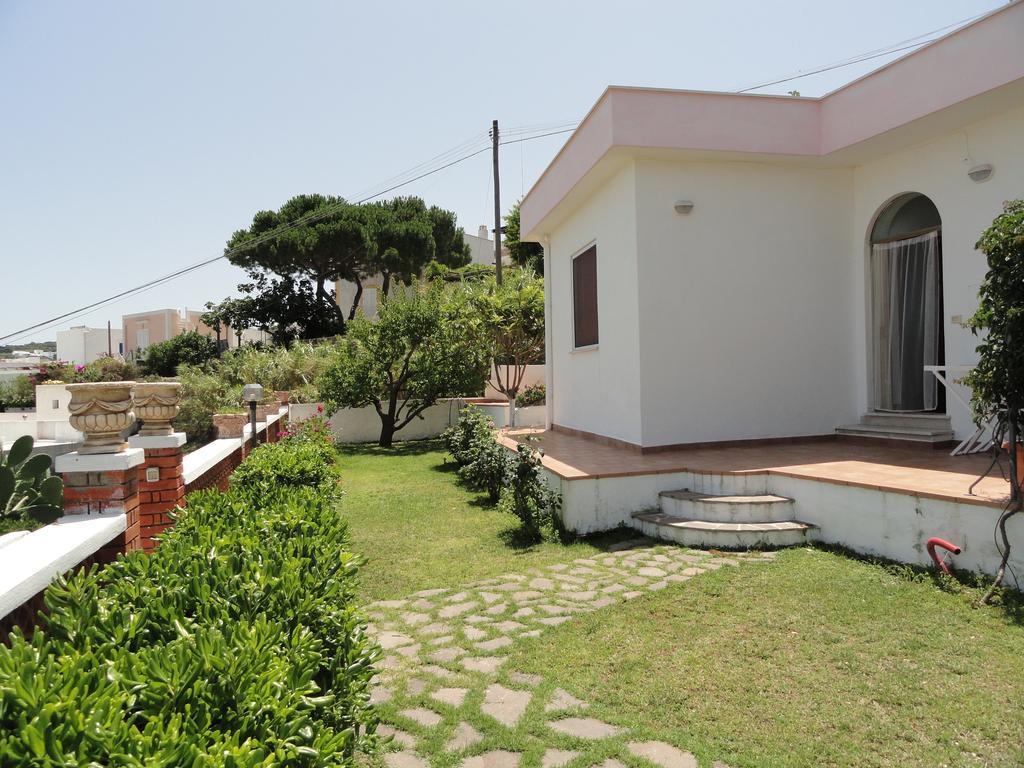 Chiaia Apartments Ponza Bagian luar foto